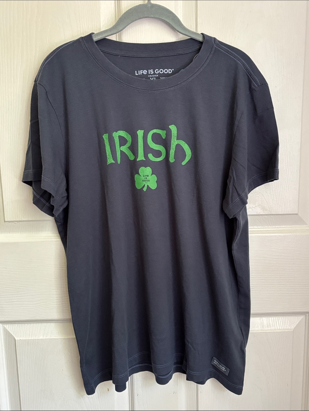 NEW Life Is Good Crusher Blue Gray Tee with Green IRISH Clover Graphic Size XL